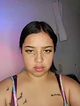 Snapshot of _juli17_ chatting on June 6, 2026, 11:31 pm juli17 online show from June 6, 2026, 11:31 pm