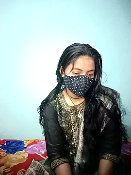 18 year old girl online show from February 13, 2026, 3:24 am