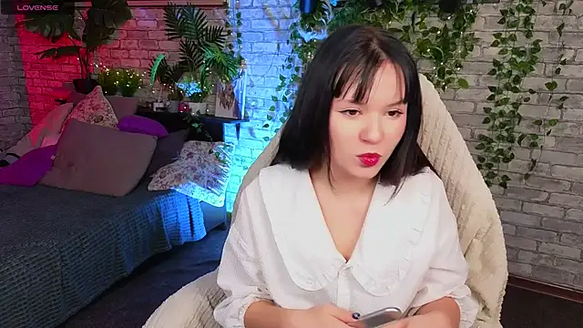 onix cherry online show from February 24, 2026, 8:29 pm