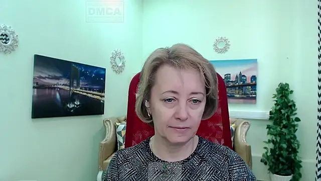 MONA W online show from April 8, 2026, 11:10 am