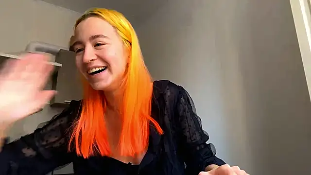 Snapshot of EmilyHein chatting on February 1, 2026, 11:09 am EmilyHein online show from February 1, 2026, 11:09 am