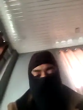 Snapshot of newtube0 chatting on February 10, 2026, 10:30 am newtube0 online show from February 10, 2026, 10:30 am