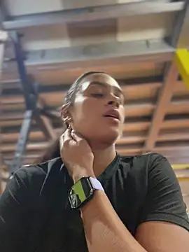 LunaHeat online show from February 12, 2026, 3:07 pm