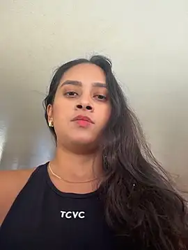 LunaHeat online show from February 28, 2026, 3:13 pm