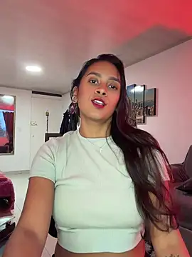 LunaHeat online show from April 19, 2026, 11:07 pm