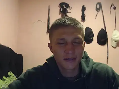 Snapshot of Cronos_Hot_8 chatting on March 3, 2026, 8:42 am Cronos Hot 8 online show from March 3, 2026, 8:42 am