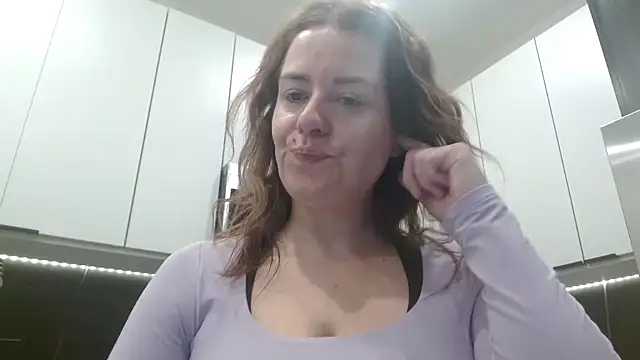 HazelSkyesChat online show from March 25, 2026, 6:58 pm