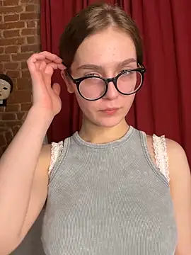 Snapshot of MyKittySayMeow chatting on March 4, 2026, 8:48 pm MyKittySayMeow online show from March 4, 2026, 8:48 pm