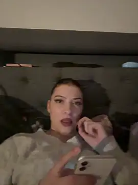 Snapshot of SofieKayla chatting on February 7, 2026, 7:17 pm SofieKayla online show from February 7, 2026, 7:17 pm