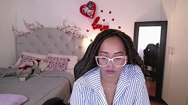 Snapshot of hope11x chatting on March 3, 2026, 4:13 pm hope11x online show from March 3, 2026, 4:13 pm