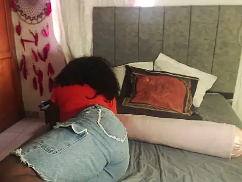 karlaebony online show from February 14, 2026, 6:15 pm