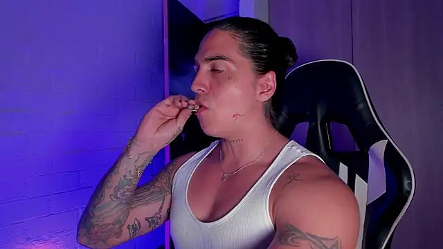 Snapshot of Cry_Duran chatting on March 2, 2026, 8:26 pm Cry Duran online show from March 2, 2026, 8:26 pm