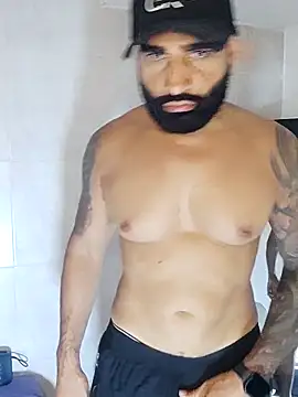 Lucius40 online show from February 9, 2026, 8:35 pm