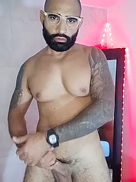 Lucius40 online show from February 14, 2026, 10:50 pm