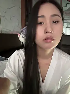 czamabe online show from February 15, 2026, 10:03 am