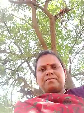 Snapshot of Cuty_nikita chatting on May 8, 2026, 5:13 am Cuty nikita online show from May 8, 2026, 5:13 am