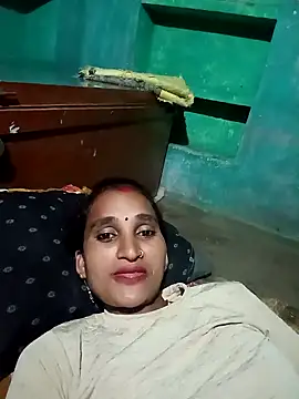 Snapshot of Cuty_nikita chatting on June 12, 2026, 3:55 pm Cuty nikita online show from June 12, 2026, 3:55 pm