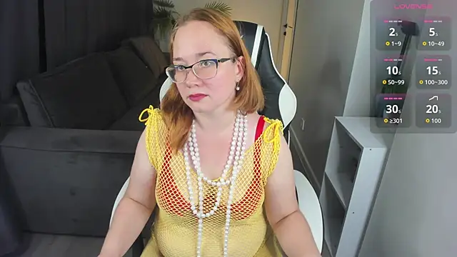 Snapshot of Dixon_Ross chatting on August 7, 2026, 9:44 am Dixon Ross online show from August 7, 2026, 9:44 am