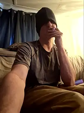 sexy hottie guy online show from February 11, 2026, 10:04 pm