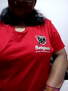 hot-tanya online show from April 13, 2026, 1:49 pm