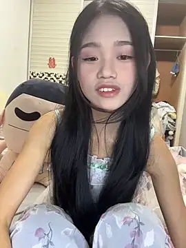 Snapshot of srr6677 chatting on February 28, 2026, 11:44 am srr6677 online show from February 28, 2026, 11:44 am