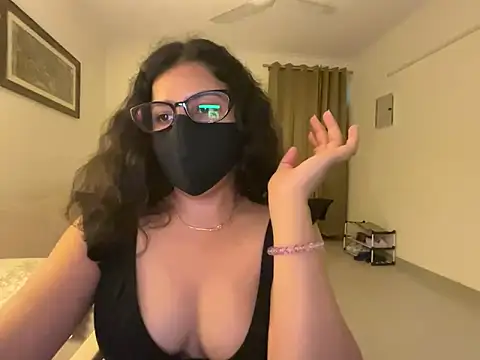 Snapshot of Anna_girl22 chatting on May 20, 2026, 4:13 pm Anna girl22 online show from May 20, 2026, 4:13 pm