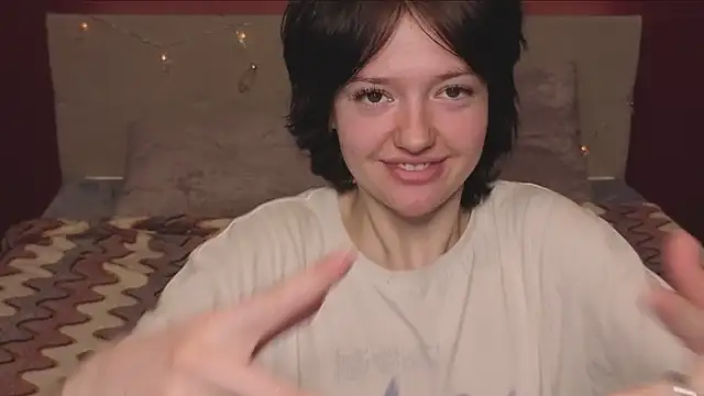 Svenaa Kopnie online show from March 19, 2026, 2:26 am