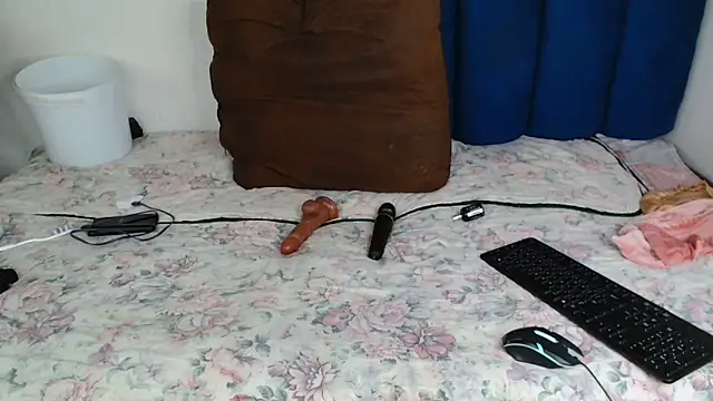 Snapshot of SexyyMandy chatting on May 5, 2026, 8:11 am SexyyMandy online show from May 5, 2026, 8:11 am