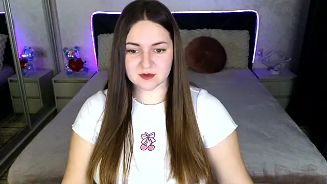 Eva Luxx online show from March 5, 2026, 11:01 pm