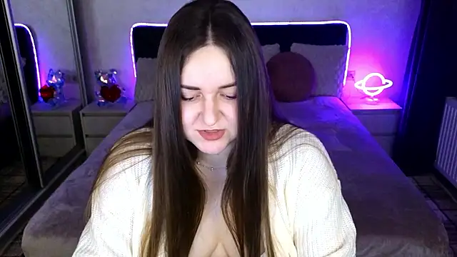 Eva Luxx online show from March 10, 2026, 12:59 am