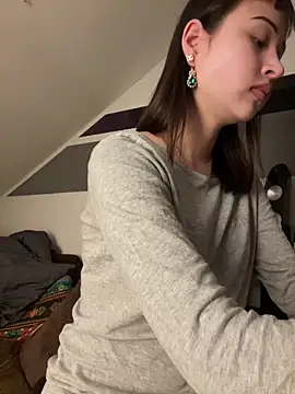 Just-Lilly online show from March 21, 2026, 6:11 pm