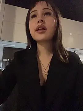 Just-Lilly online show from March 28, 2026, 2:00 am