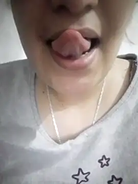 Womenfire000 online show from March 5, 2026, 1:01 am