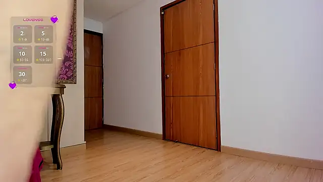 SilvanaBombshell online show from April 1, 2026, 1:41 pm