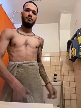 EnanoVerga online show from February 3, 2026, 2:22 pm