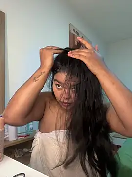 Snapshot of moonhelen chatting on February 13, 2026, 9:55 pm moonhelen online show from February 13, 2026, 9:55 pm