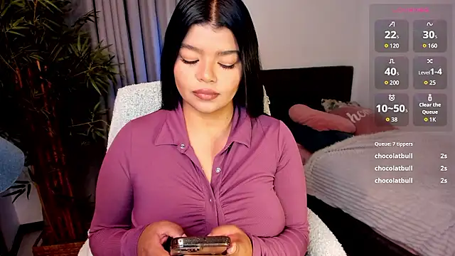 Snapshot of moonhelen chatting on February 15, 2026, 12:51 am moonhelen online show from February 15, 2026, 12:51 am