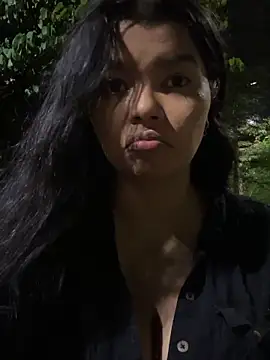 Snapshot of moonhelen chatting on March 2, 2026, 5:08 am moonhelen online show from March 2, 2026, 5:08 am