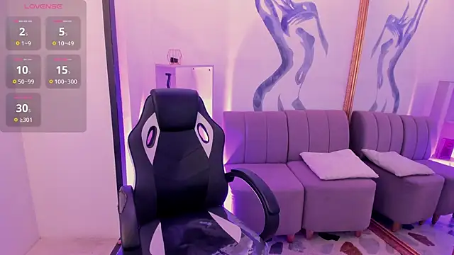 Snapshot of CarolineFyre chatting on February 16, 2026, 2:46 pm CarolineFyre online show from February 16, 2026, 2:46 pm