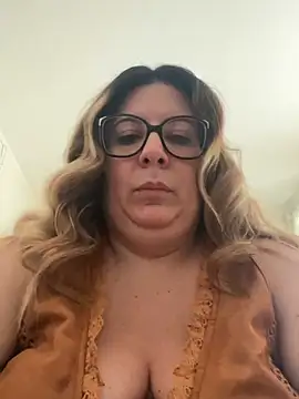 Snapshot of JasmineGlow7 chatting on March 2, 2026, 1:40 pm JasmineGlow7 online show from March 2, 2026, 1:40 pm