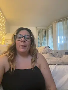 JasmineGlow7 online show from March 6, 2026, 4:25 pm