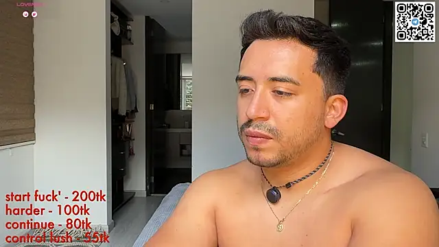 Snapshot of Sofii_n_Diego chatting on July 8, 2026, 9:41 pm Sofii n Diego online show from July 8, 2026, 9:41 pm