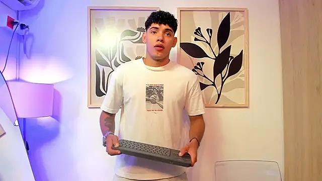 justin payn14 online show from March 13, 2026, 3:29 pm