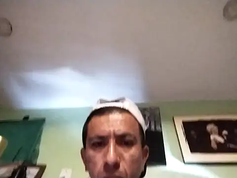 Snapshot of bigbooietx chatting on February 13, 2026, 8:05 pm bigbooietx online show from February 13, 2026, 8:05 pm