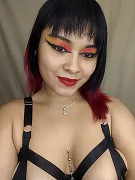 zoe love18 online show from March 10, 2026, 4:28 am