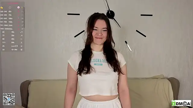 Snapshot of DelindaToste chatting on February 21, 2026, 6:09 pm DelindaToste online show from February 21, 2026, 6:09 pm