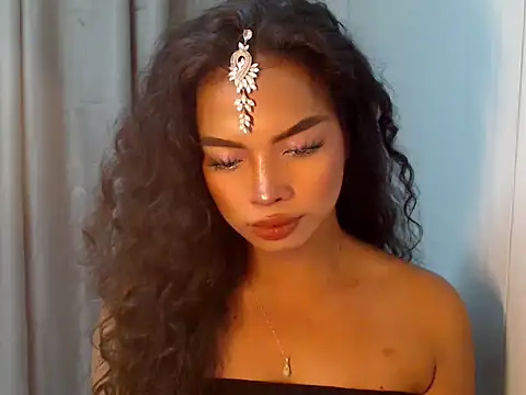 girlyteengrl online show from March 19, 2026, 6:39 am