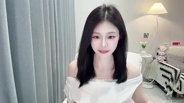 DYyyyyy-- online show from April 12, 2026, 11:37 am