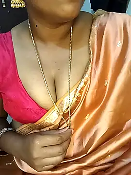 Snapshot of Chinnima143 chatting on June 26, 2026, 4:00 pm Chinnima143 online show from June 26, 2026, 4:00 pm