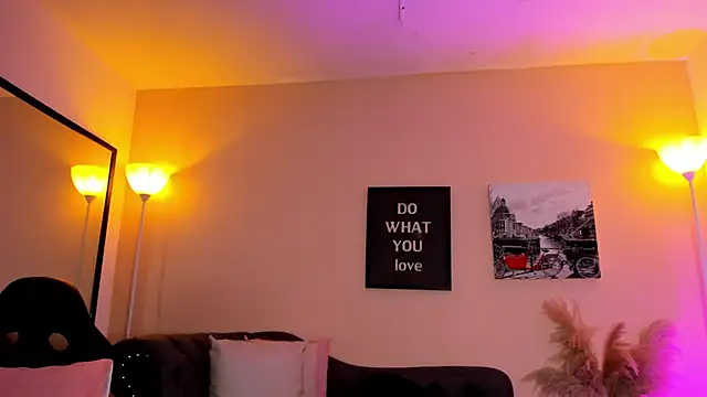 victoriazans online show from February 26, 2026, 3:27 am